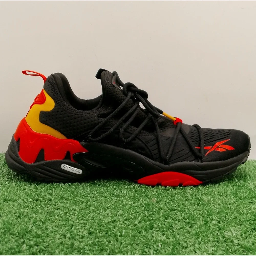 Reebok Trideca 200 Shoes Men's Size 12 M Medium Black Red Athletic Daily Sneaker